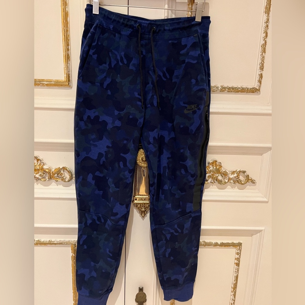 Nike sweatpants